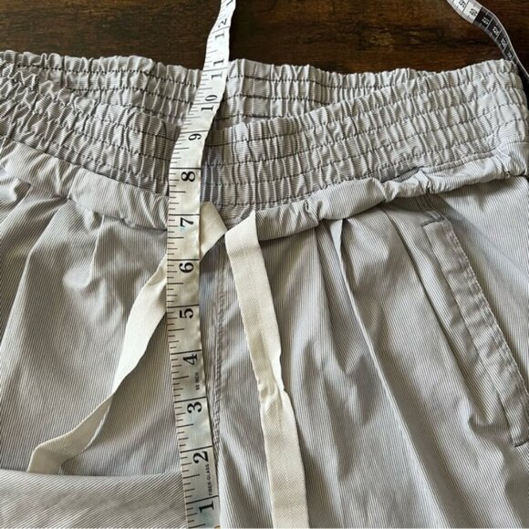 Lululemon Devi Dance Studio Pant White Grey Striped Size 4 Women’s 32” Mid Rise - Picture 10 of 12